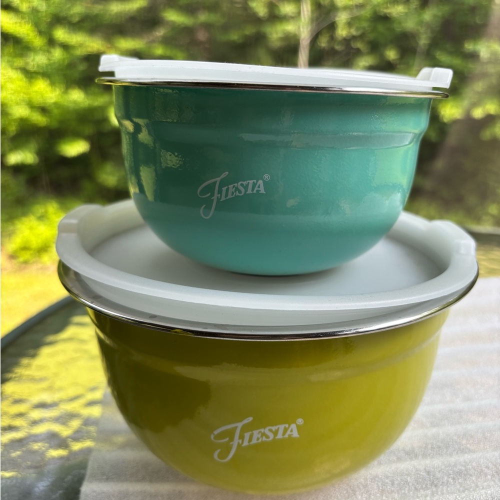 Fiesta metal bowls with plastic lids. Mixing or Food Storage Set